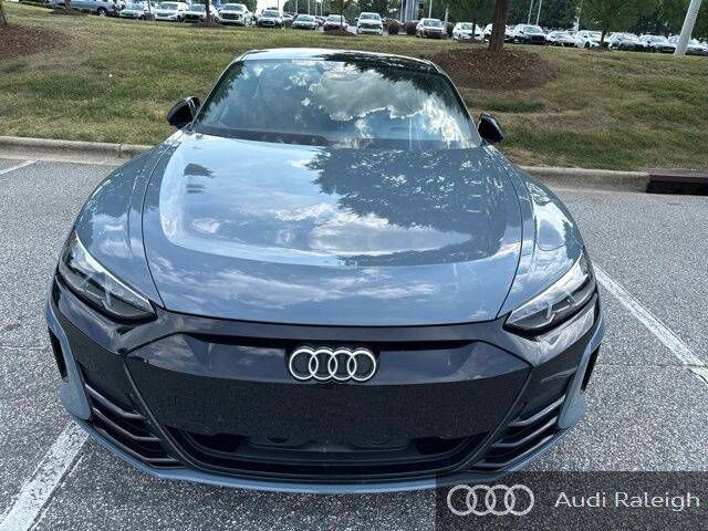 2022 AUDI e-tron