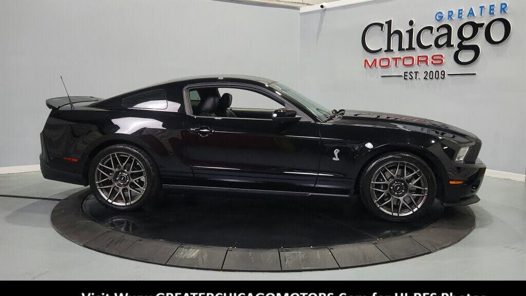 2011 FORD Mustang
