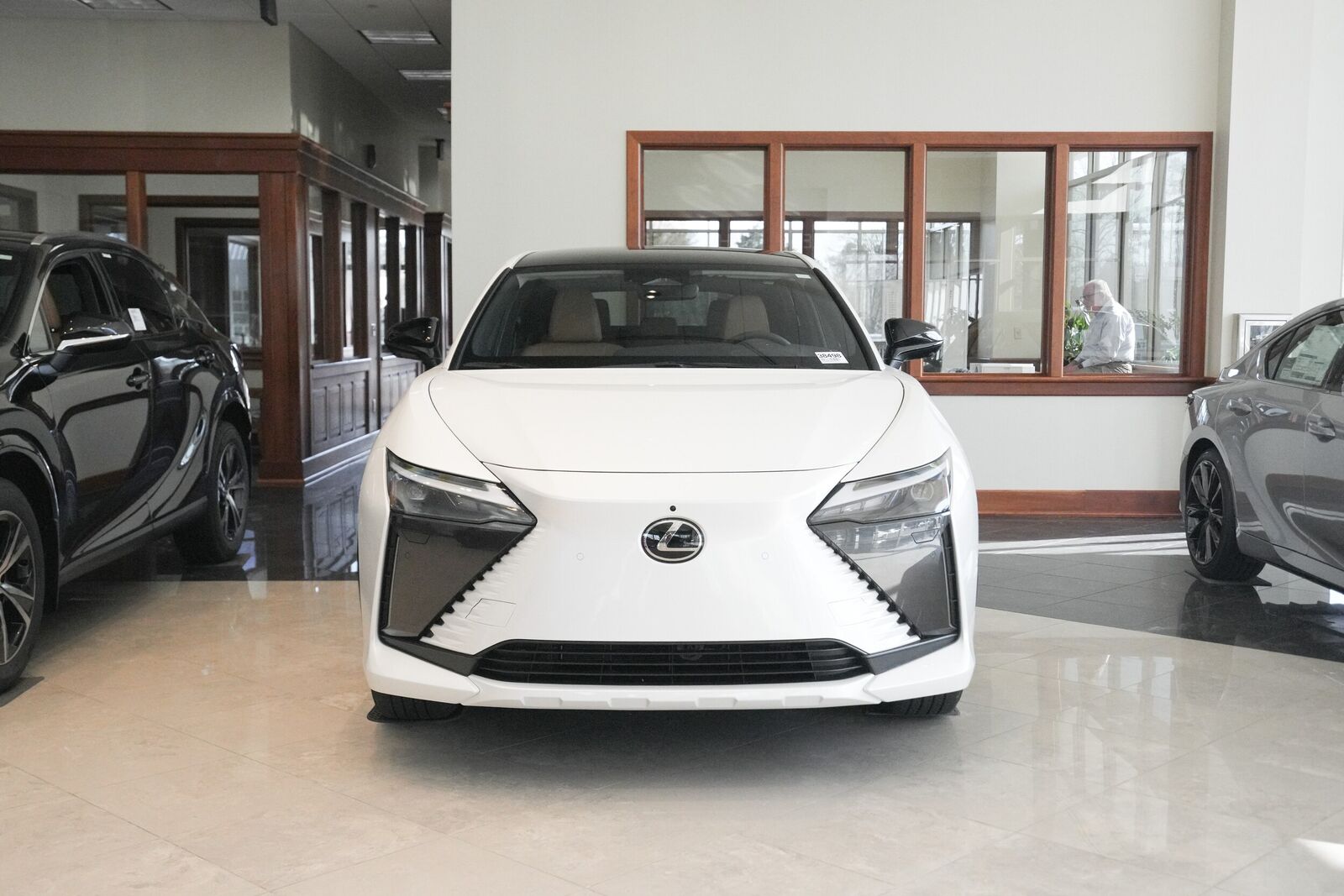 2025 Lexus RZ