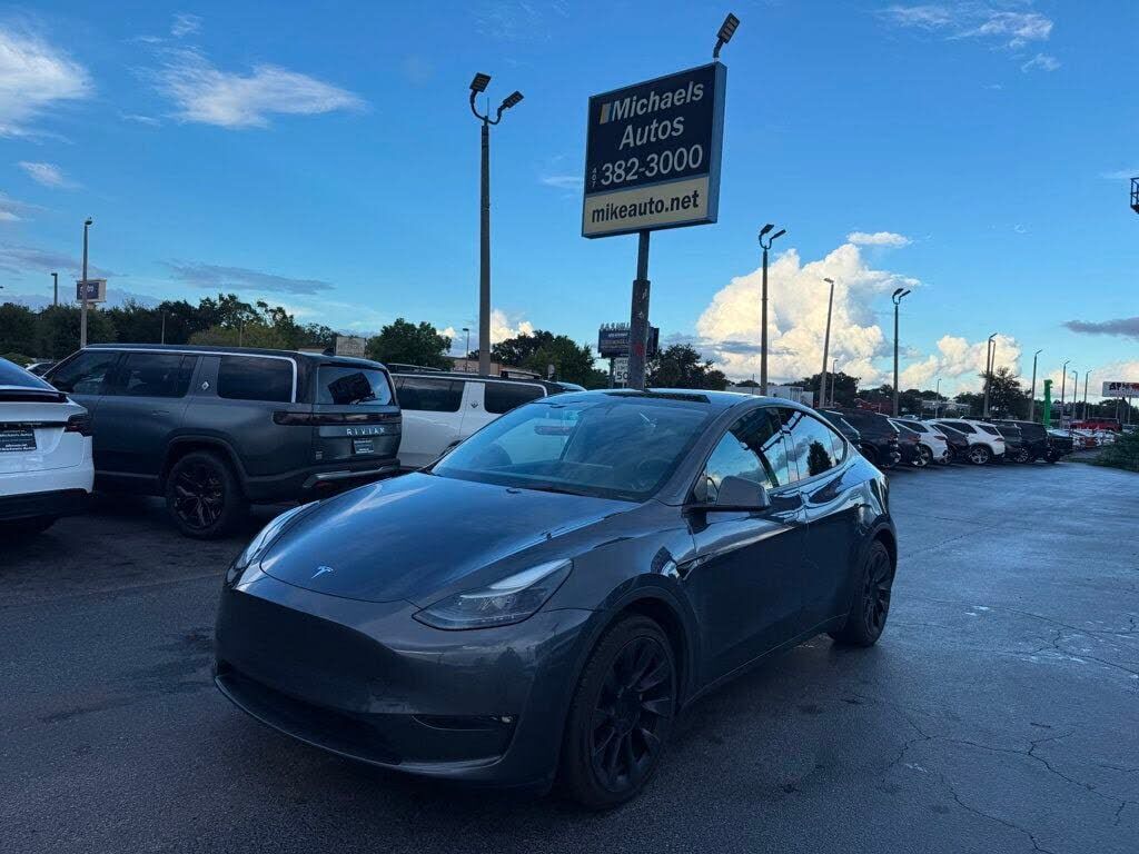2023 TESLA Model Y