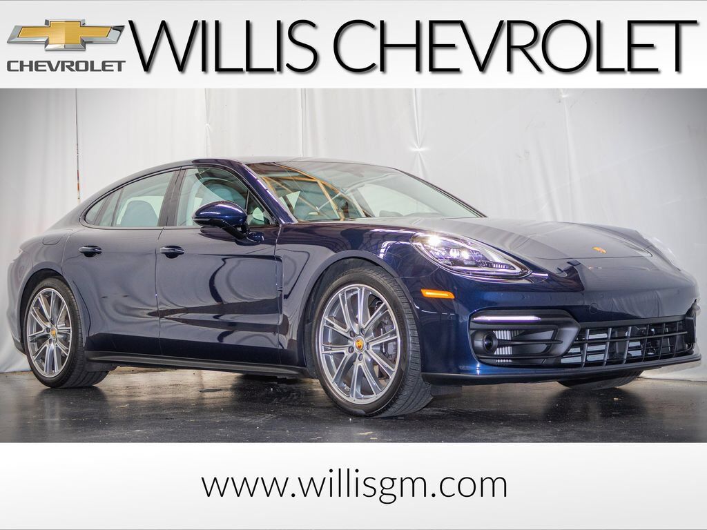 2023 PORSCHE Panamera