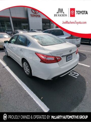 2017 NISSAN Altima
