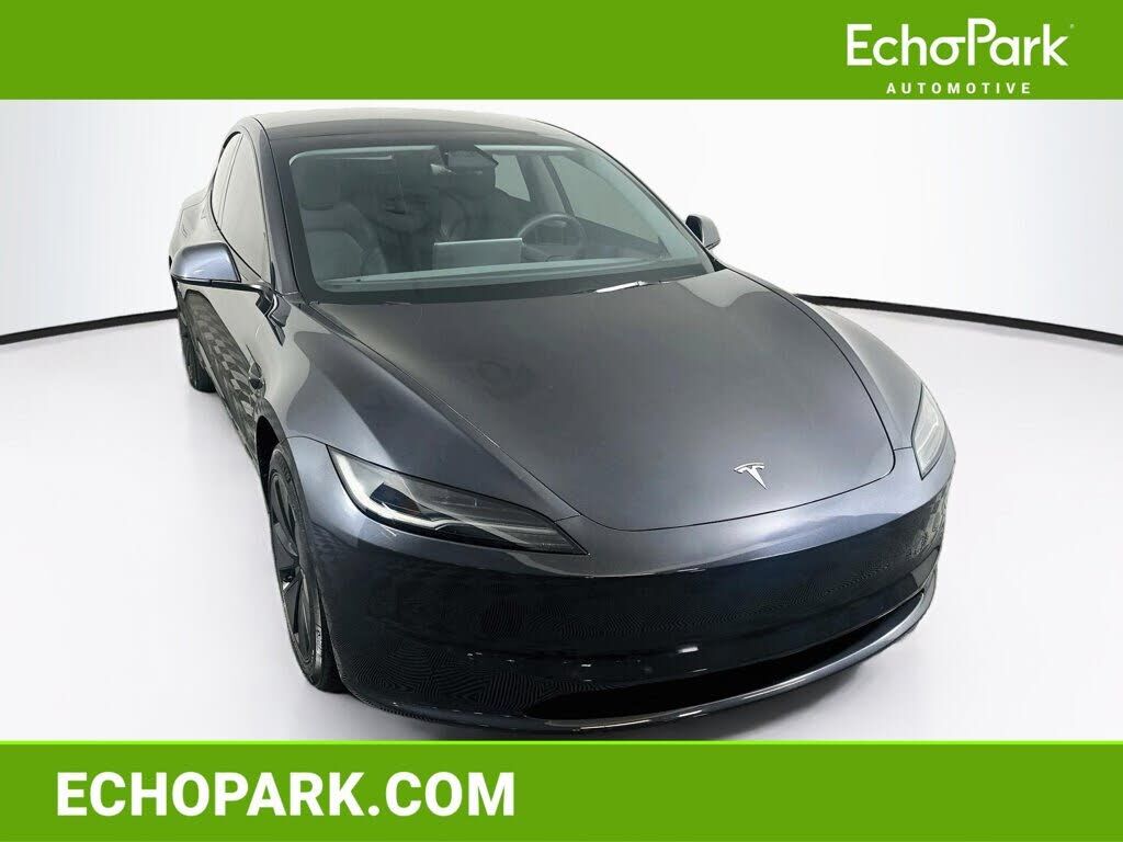 2025 TESLA Model 3