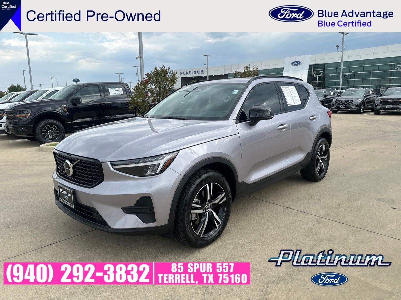 2026 VOLVO XC40