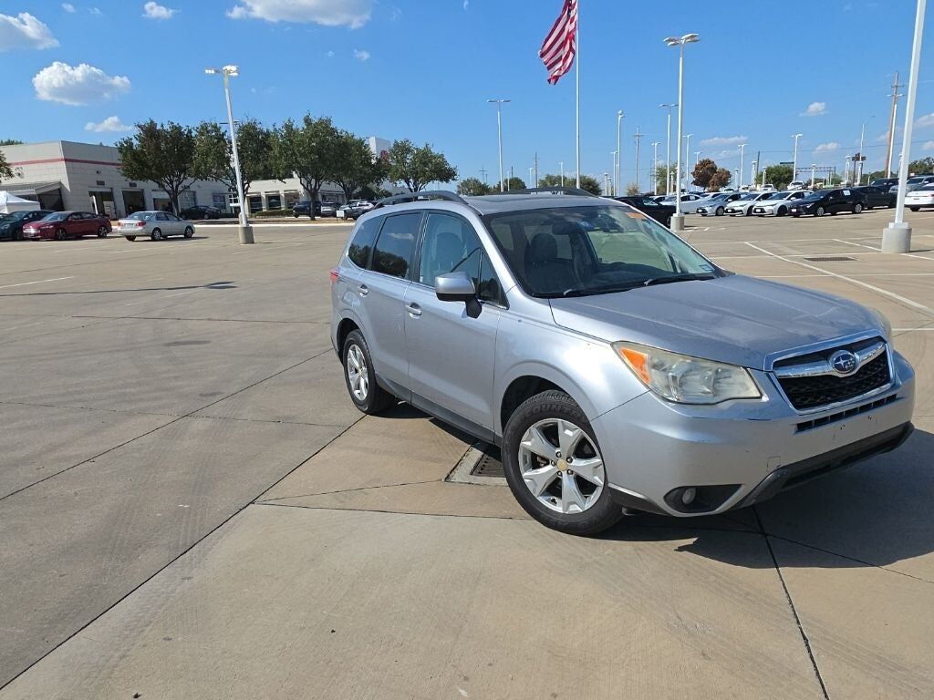 2014 SUBARU Forester
