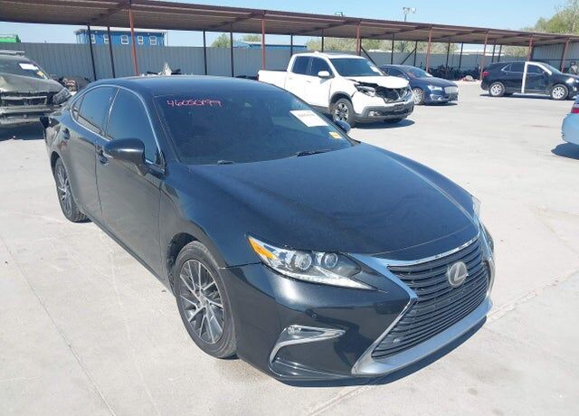 2017 LEXUS ES