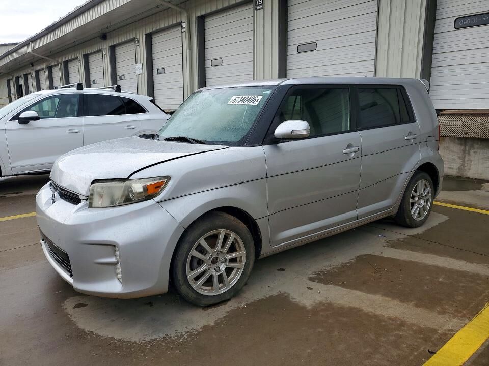 2014 TOYOTA SCION
