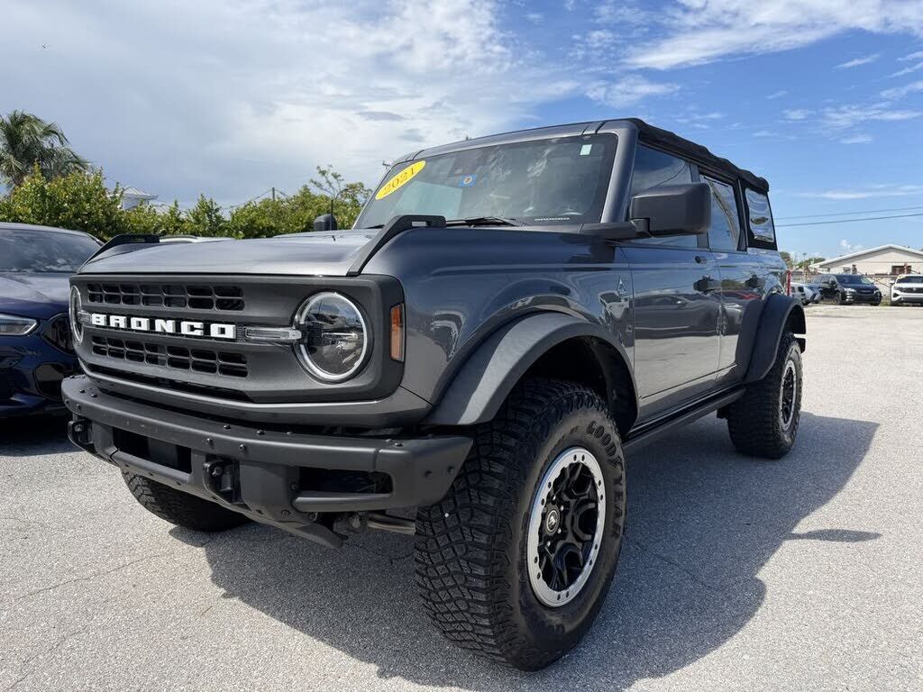 2021 FORD Bronco