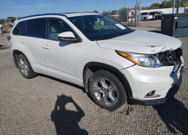 2016 TOYOTA Highlander