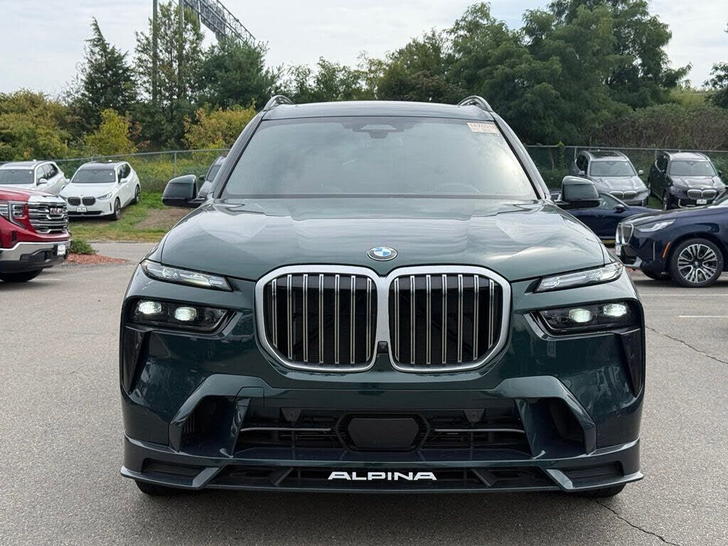 2025 BMW X7