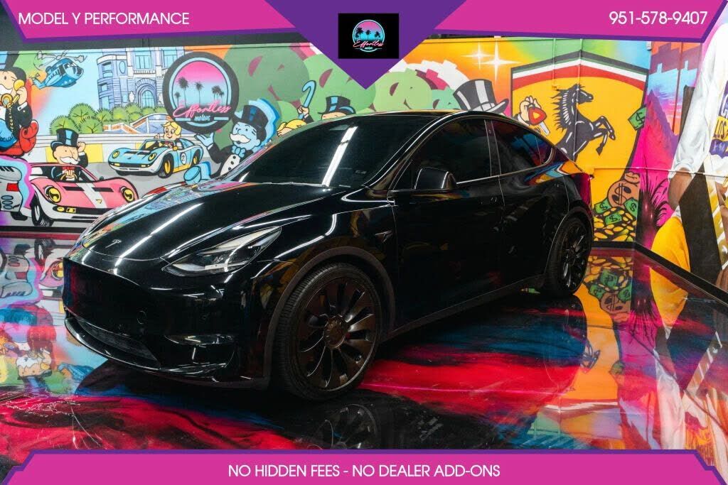 2022 TESLA Model Y