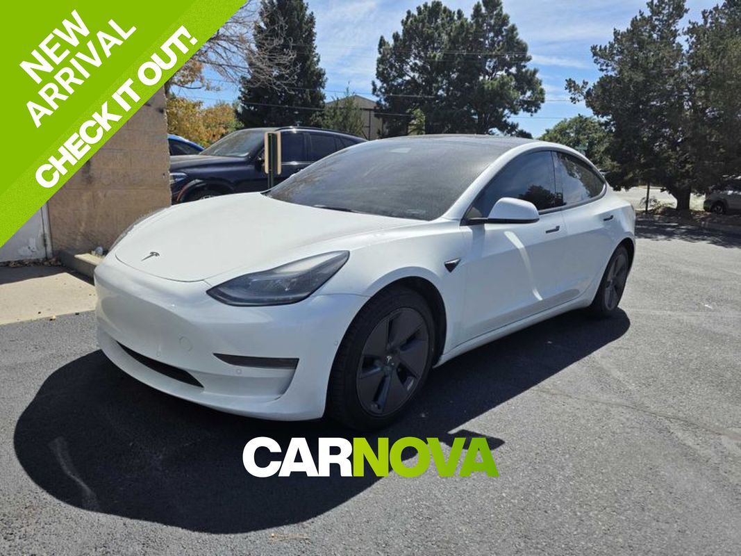 2022 TESLA Model 3