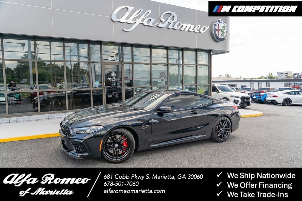 2023 BMW M8