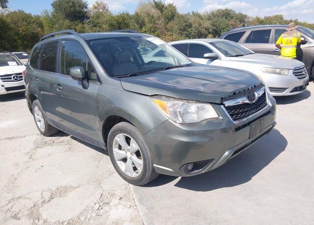 2014 SUBARU Forester