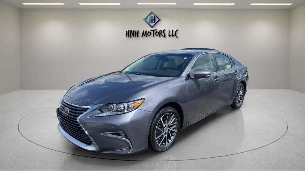 2017 LEXUS ES