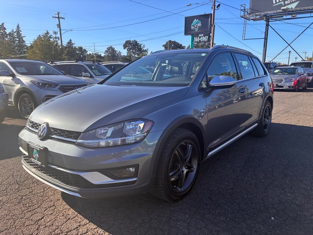 2018 VOLKSWAGEN Golf Alltrack
