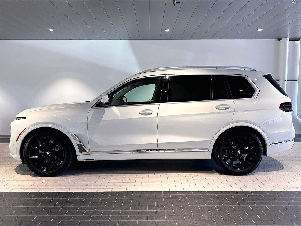 2024 BMW X7