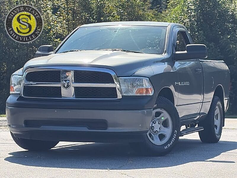 2011 DODGE Ram