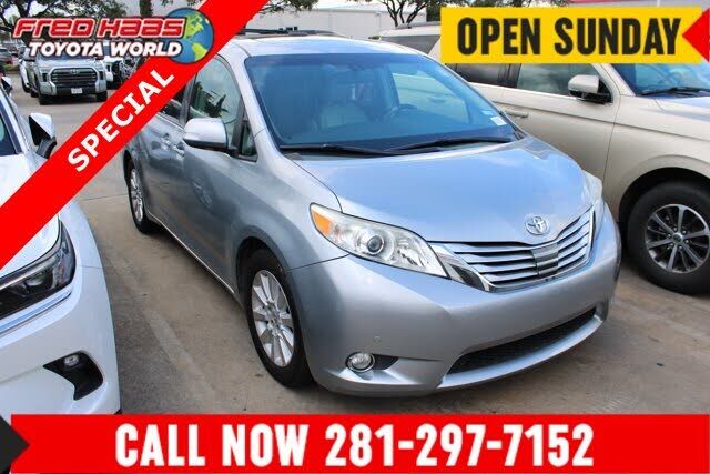 2013 TOYOTA Sienna