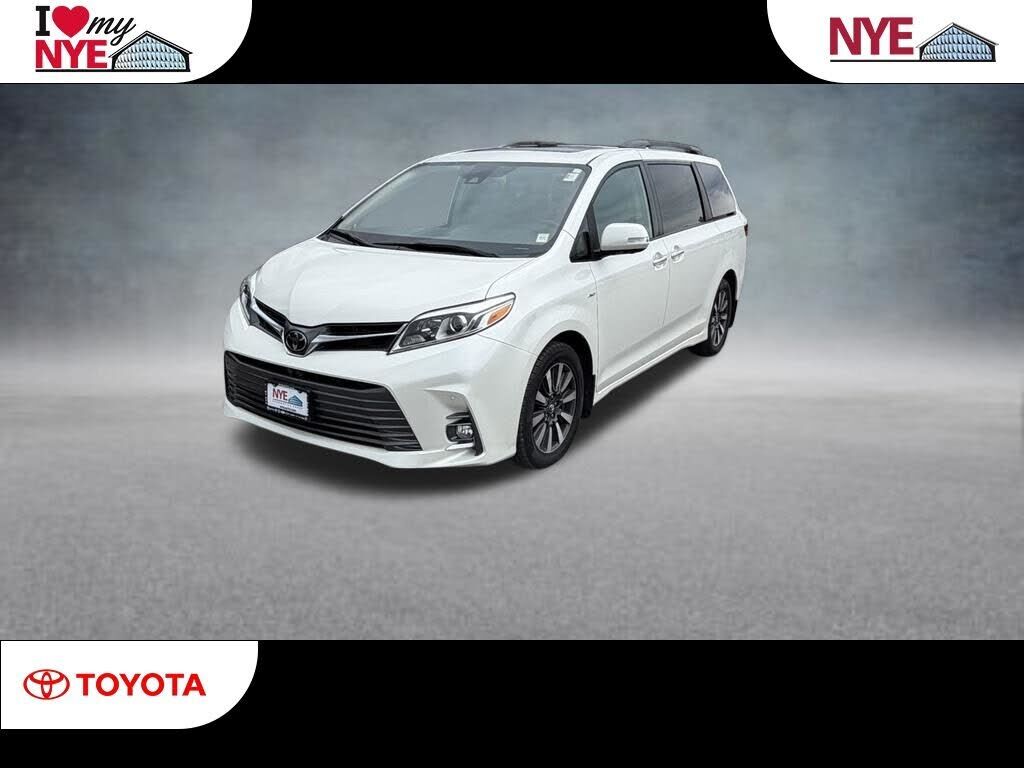 2019 TOYOTA Sienna