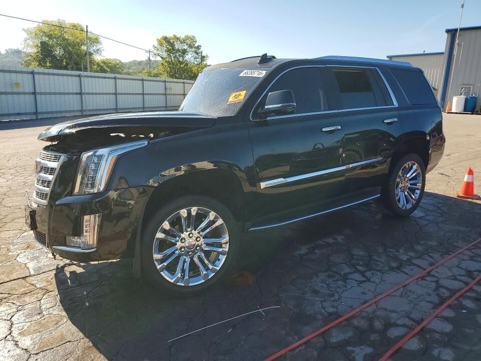2017 CADILLAC Escalade