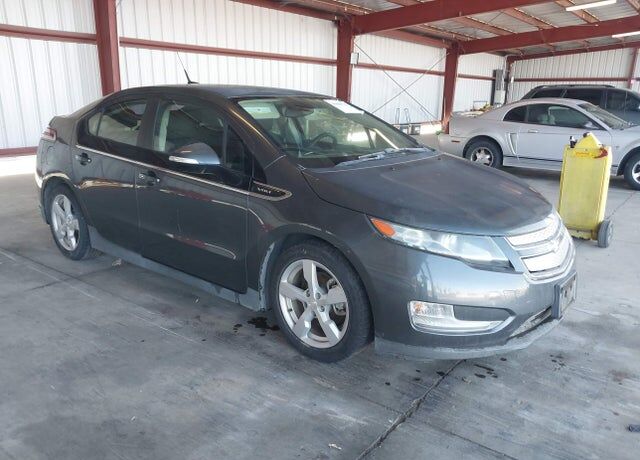 2013 CHEVROLET Volt
