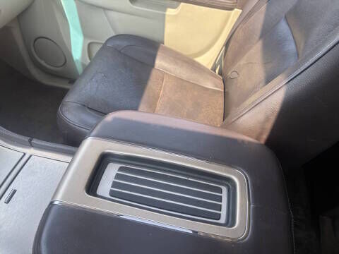 2011 CADILLAC Escalade