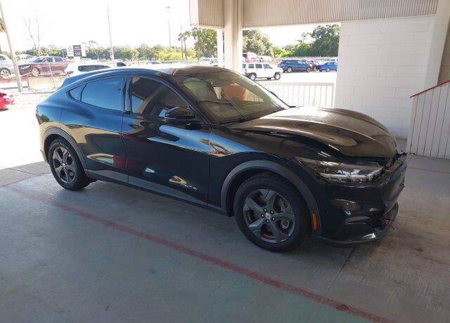 2021 FORD Mach-E