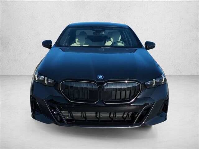 2026 BMW 550e