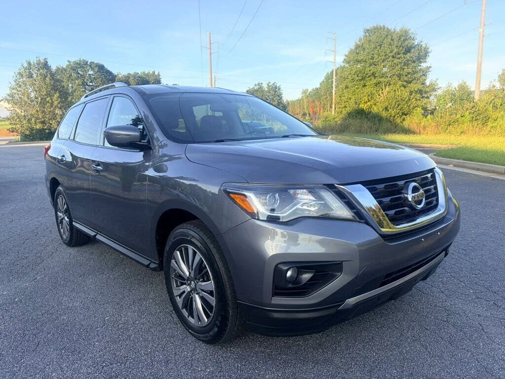 2018 NISSAN Pathfinder