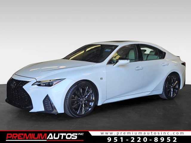 2021 LEXUS IS