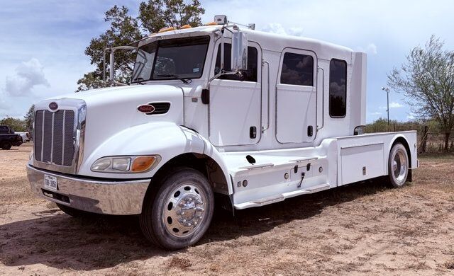2005 PETERBILT 335