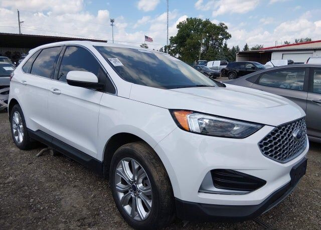 2023 FORD Edge