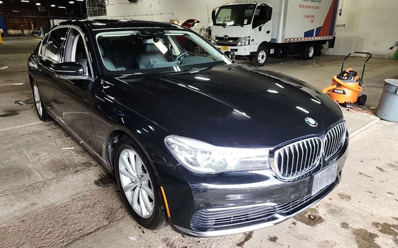 2019 BMW 740i