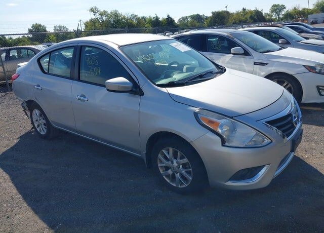 2018 NISSAN Versa