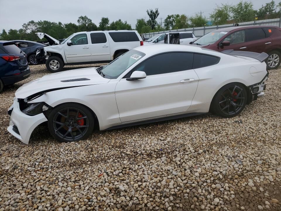 2017 FORD Mustang