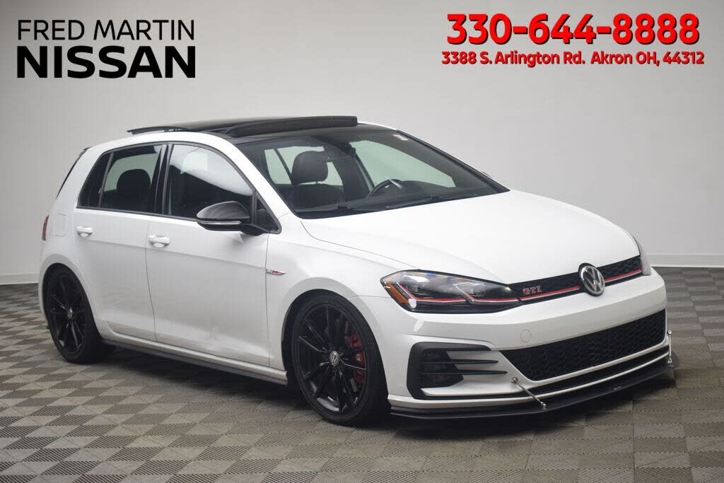 2021 VOLKSWAGEN Golf GTI