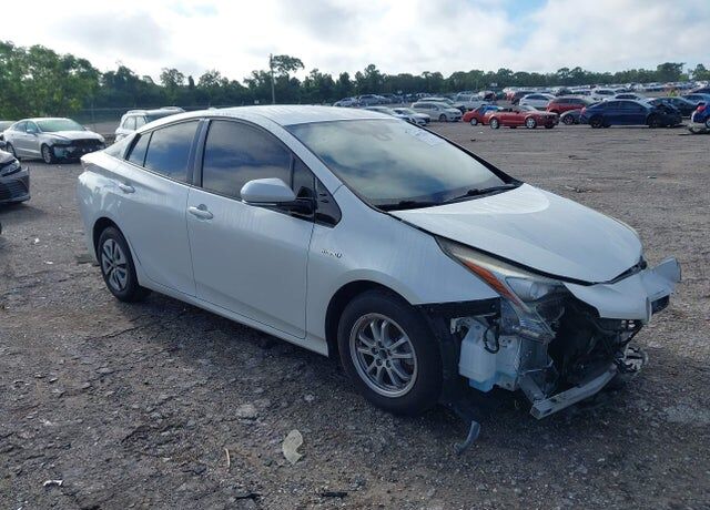 2017 TOYOTA PRIUS