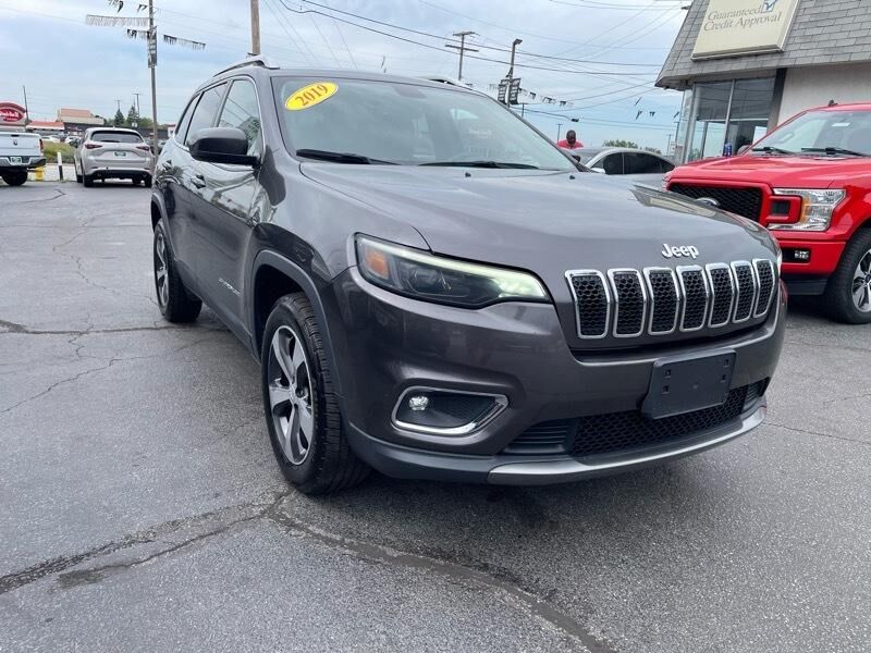 2019 JEEP Cherokee
