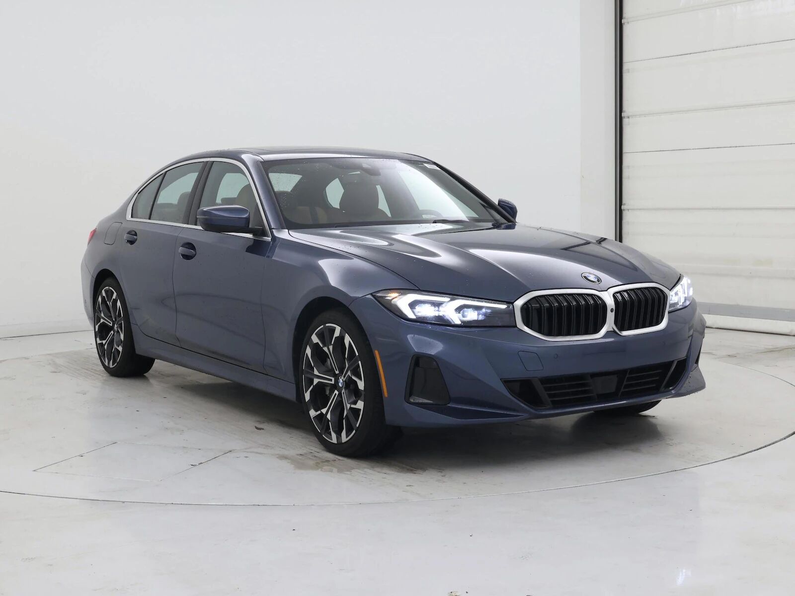 2025 BMW 330i