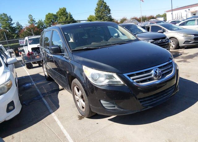 2011 VOLKSWAGEN Routan