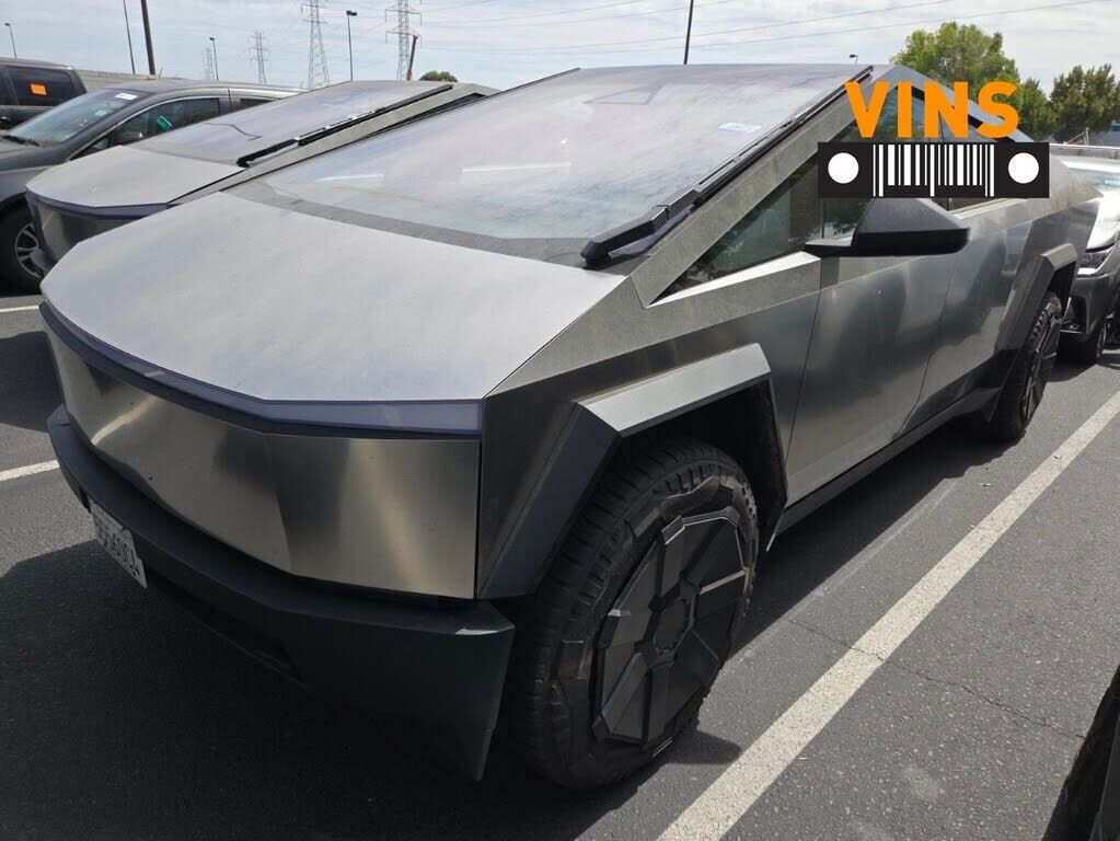 2024 TESLA Cybertruck