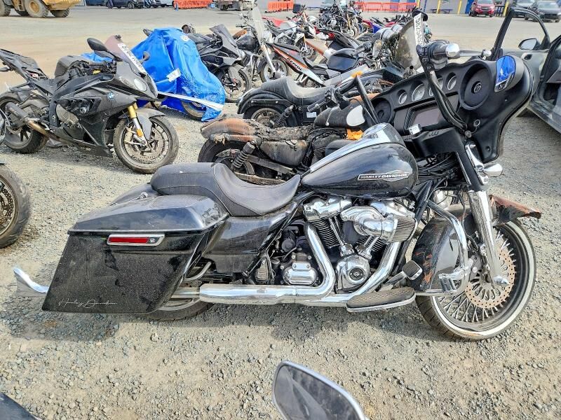 2023 HARLEY DAVIDSON FLHX / Street Glide