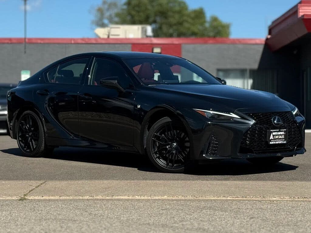 2024 LEXUS IS