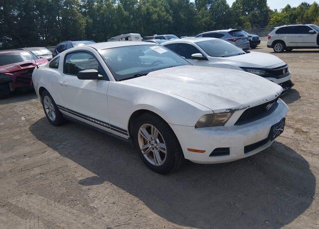 2011 FORD Mustang