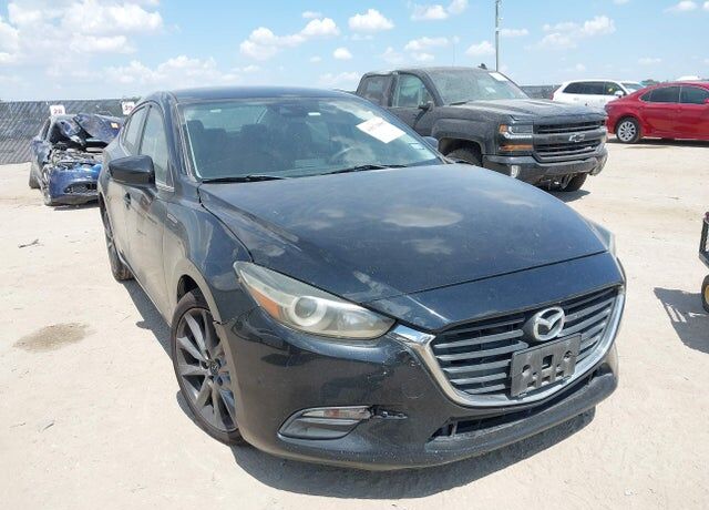 2018 MAZDA Mazda3