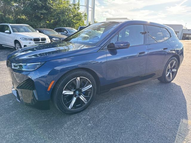 2023 BMW ix