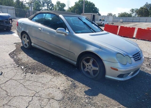 2004 MERCEDES-BENZ CLK-Class