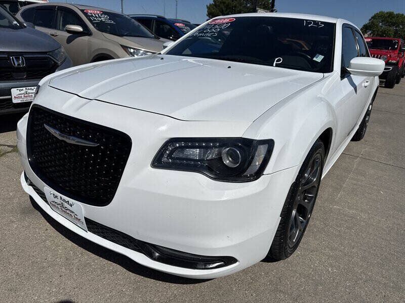 2016 CHRYSLER 300