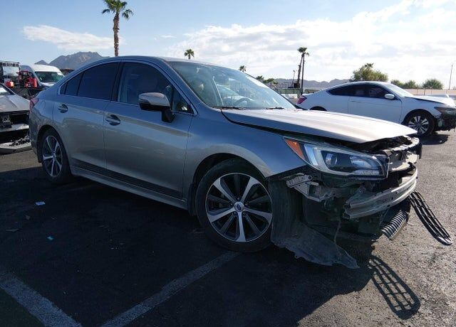 2015 SUBARU Legacy